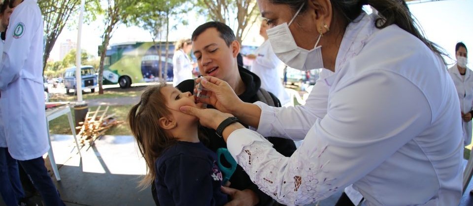Maringá faz mutirão de vacinação contra polio no Jardim Pinheiros neste sábado (24)