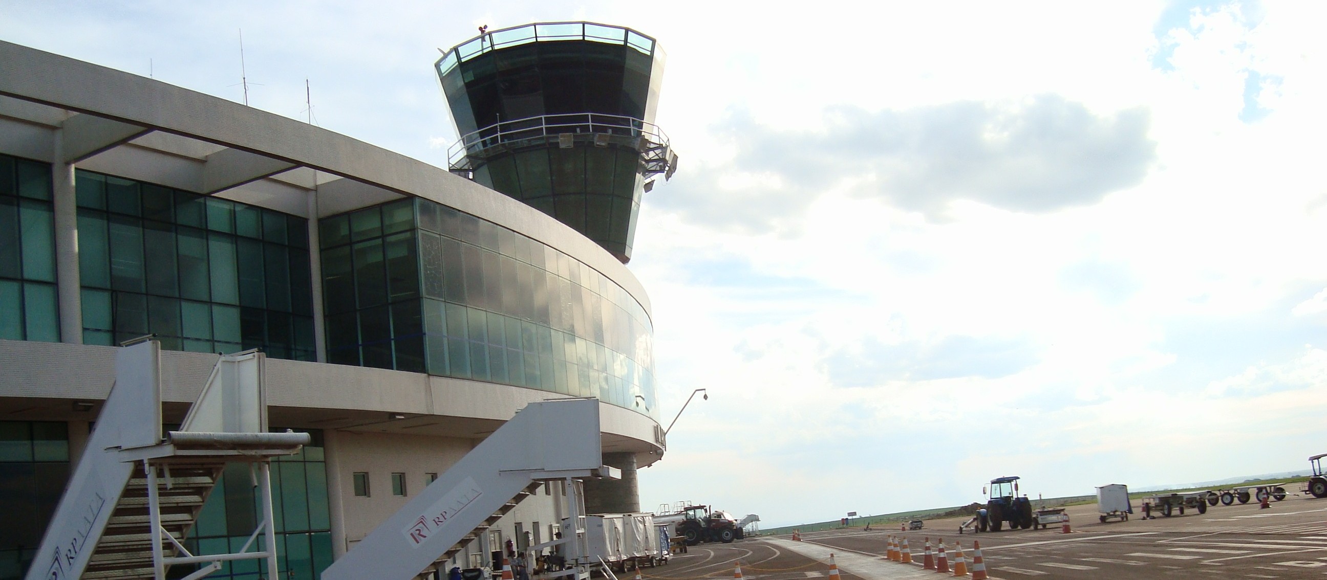 Maringá deixa de ter terminal de cargas internacionais no aeroporto