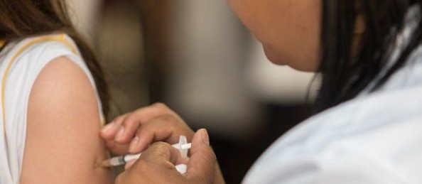 Secretaria da Saúde do Paraná estende campanha de vacinação contra a dengue