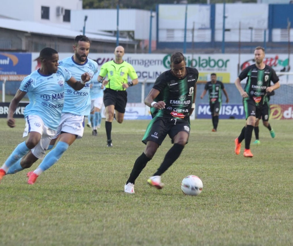 Fora de casa, Maringá FC vence o União e se classifica para as quartas de final