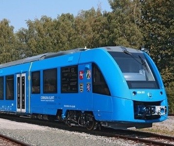 Trem movido a hidrogênio é testado na Alemanha