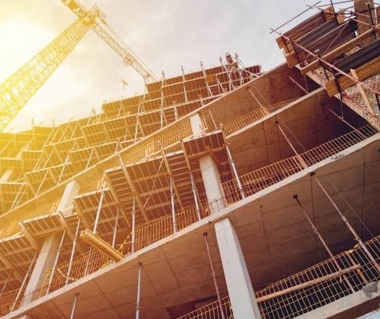 Setor de construção capta R$ 4,4 bilhões na bolsa e prepara expansão 