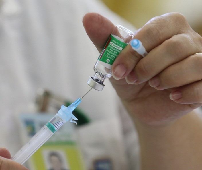 1,6 mil doses de vacinas que podem ter estragado estão sendo analisadas