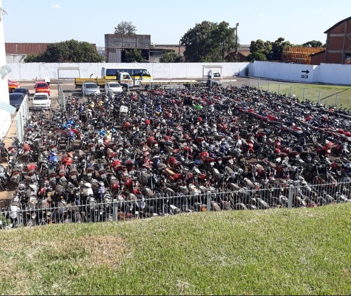 Ciretrans de Maringá e Sarandi têm 1.366 motocicletas apreendidas