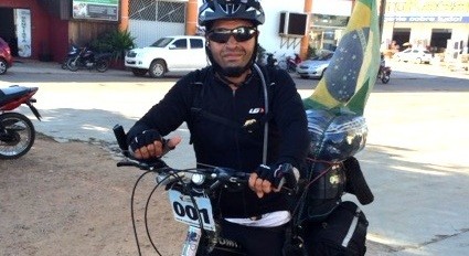 Ciclista que já percorreu 400 mil quilômetros de bicicleta está em Maringá