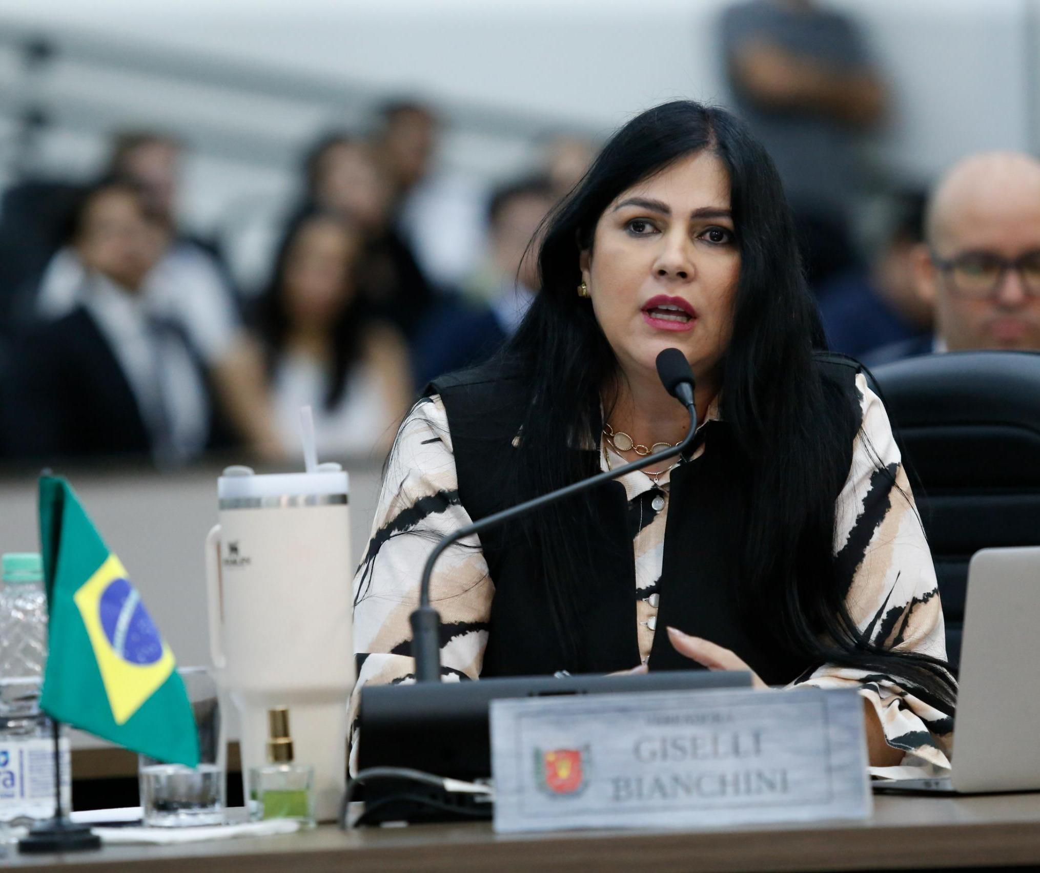 Por unanimidade, vereadores rejeitam CP contra Giselli Bianchini