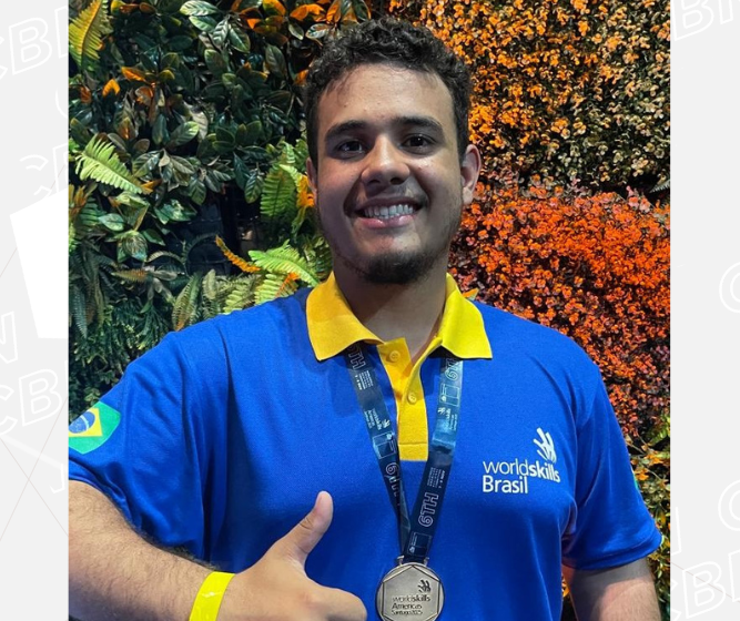 Aluno do Senai Maringá conquista ouro em competição internacional