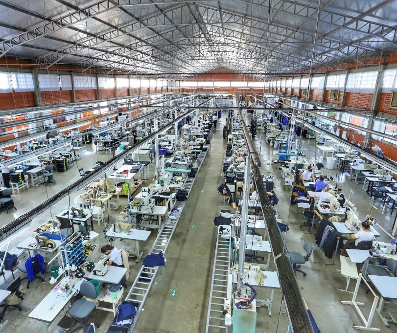 Caged aponta que Paraná empregou 360 mil trabalhadores desde 2019