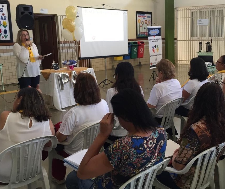 Educadores de Maringá são capacitados para combater violência