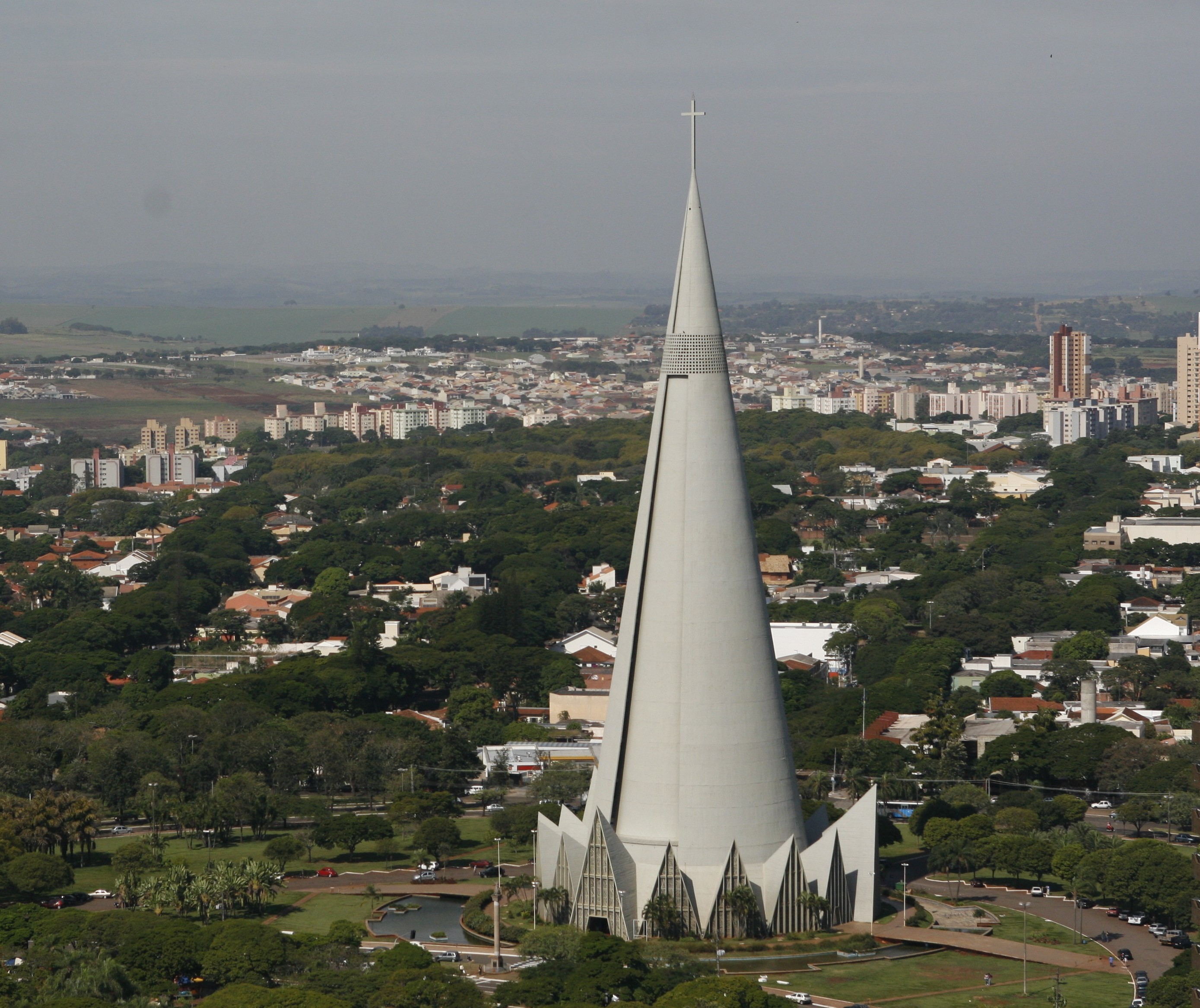 Setor imobiliário tem crescimento em 2018 em Maringá