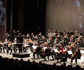 Orquestra Filarmônica Unicesumar apresenta espetáculo com temas de filmes