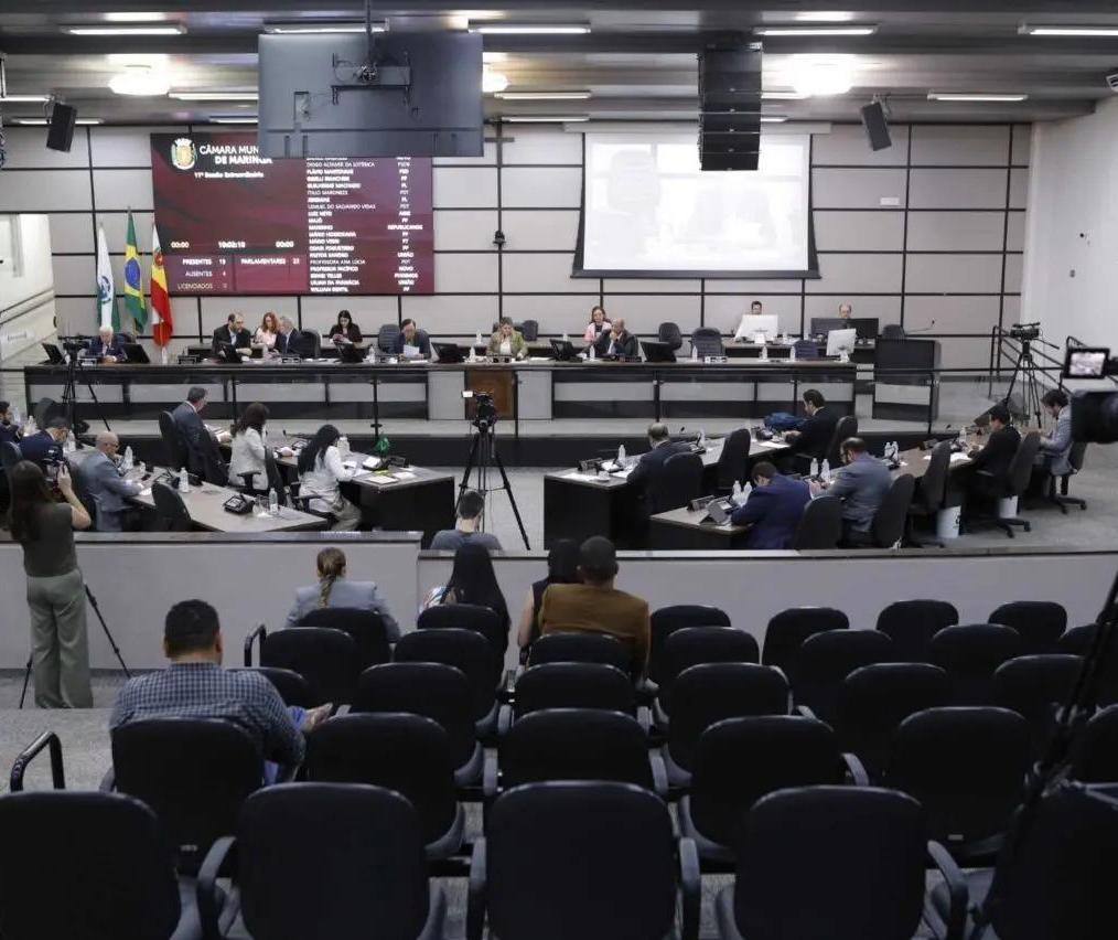 Em sessão extraordinária, Câmara de Maringá aprova pauta toda por unanimidade