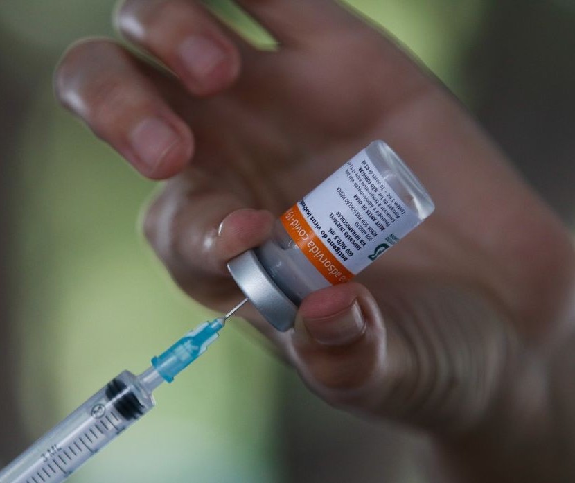 Mais de 1,1 milhão de paranaenses não completaram o esquema vacinal