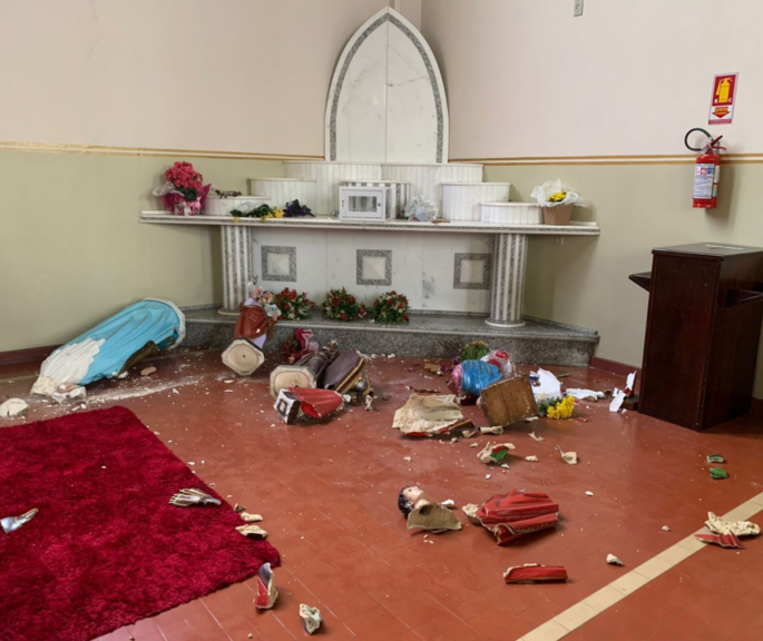 Igreja Matriz de São Mateus do Sul sofre ataque de vandalismo