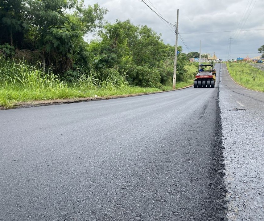 De 54 km recapeados em Maringá este ano, 20 receberam asfalto ecológico