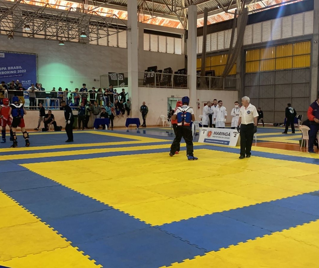 Mais de 800 atletas participam da Copa do Brasil de Kickboxing em Maringá