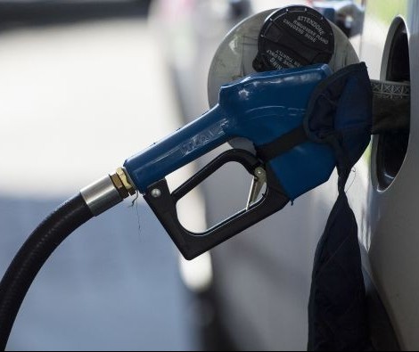 Preço da gasolina comum varia até 12,81% em Maringá