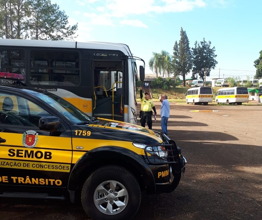 Frota de transporte escolar está passando por vistoria