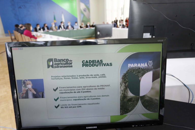 Paraná anuncia criação do Banco do Agricultor Paranaense