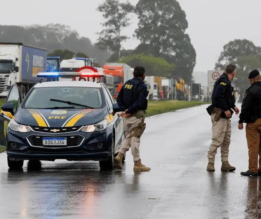 PRF registra cinco mortes durante o feriadão; nenhuma na região de Maringá