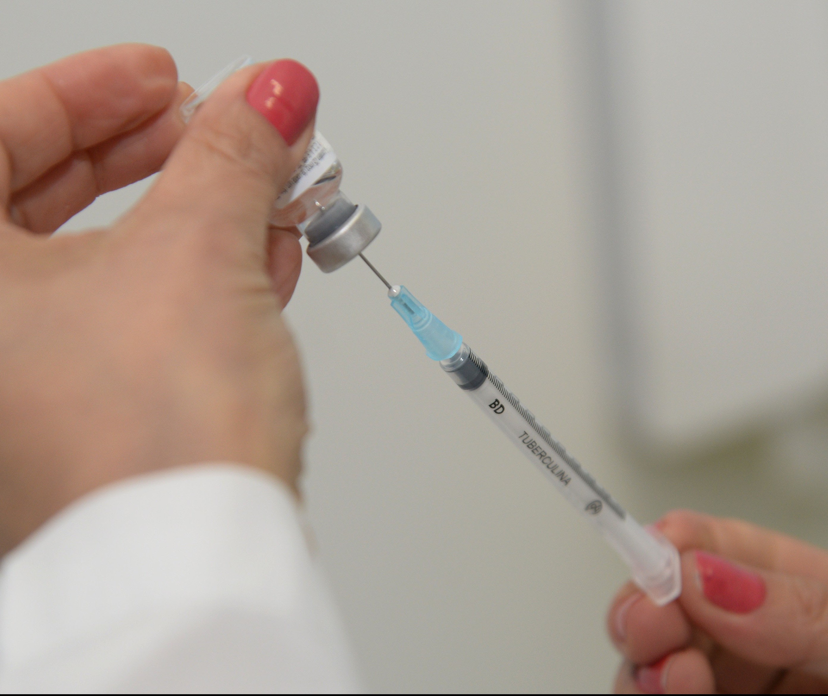 Campanha de vacinação contra gripe inicia no dia 23