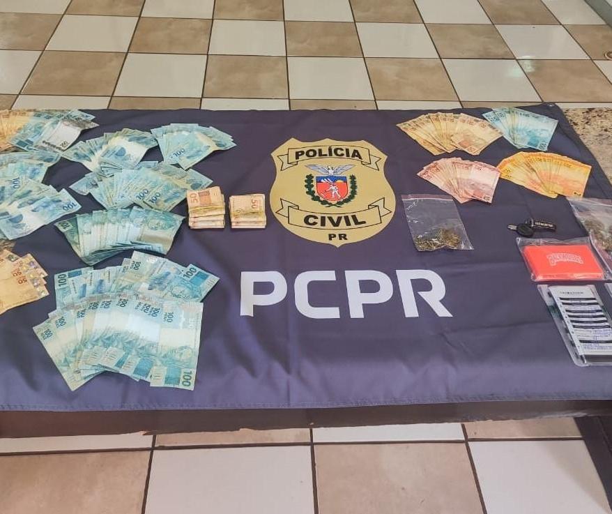 Dez pessoas são presas em operação contra o tráfico de drogas