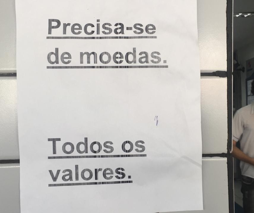 Comércio sofre com a falta de moedas