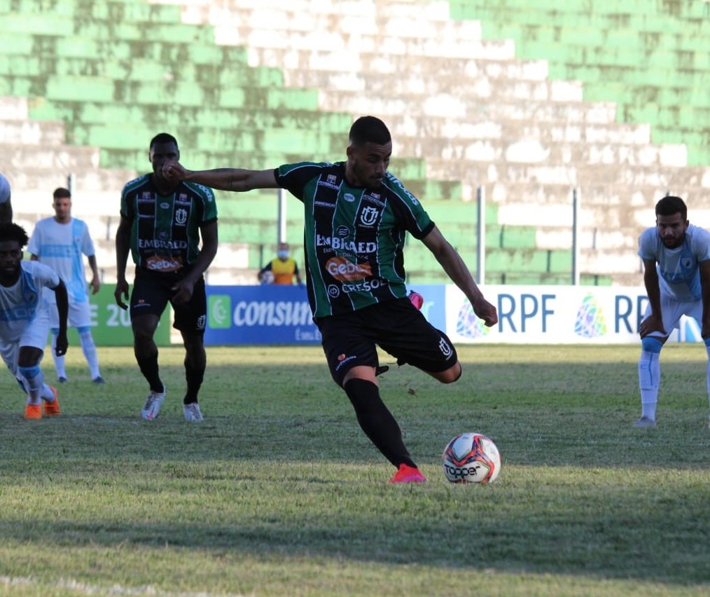 Maringá FC enfrenta o Coritiba na segunda rodada do Paranaense