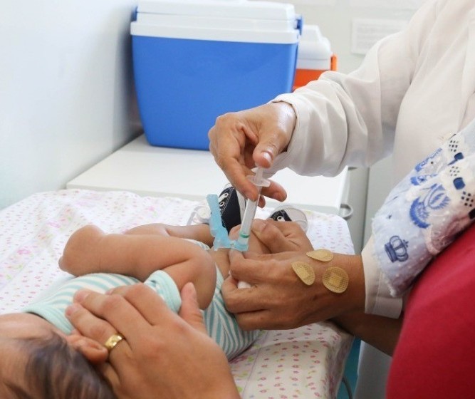 Maior parte das vacinas não atinge metade do público-alvo em Maringá