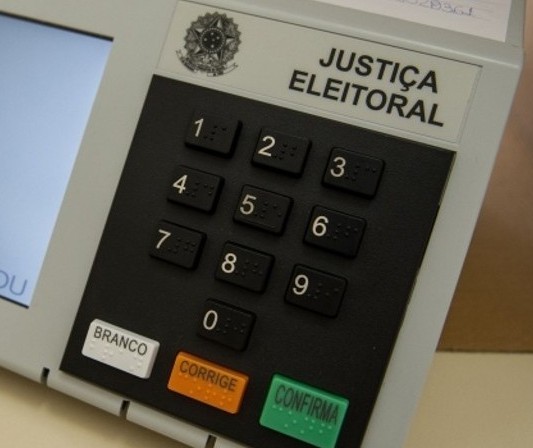 12 urnas foram trocadas em Maringá