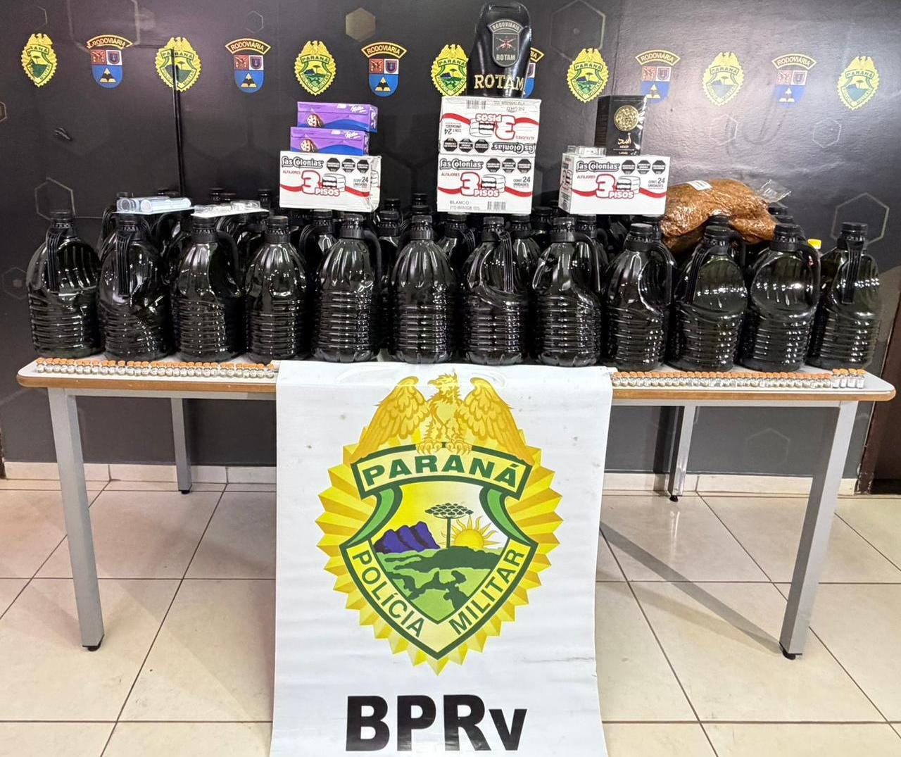 Homem é preso com ampolas emagrecedoras e azeite contrabandeados