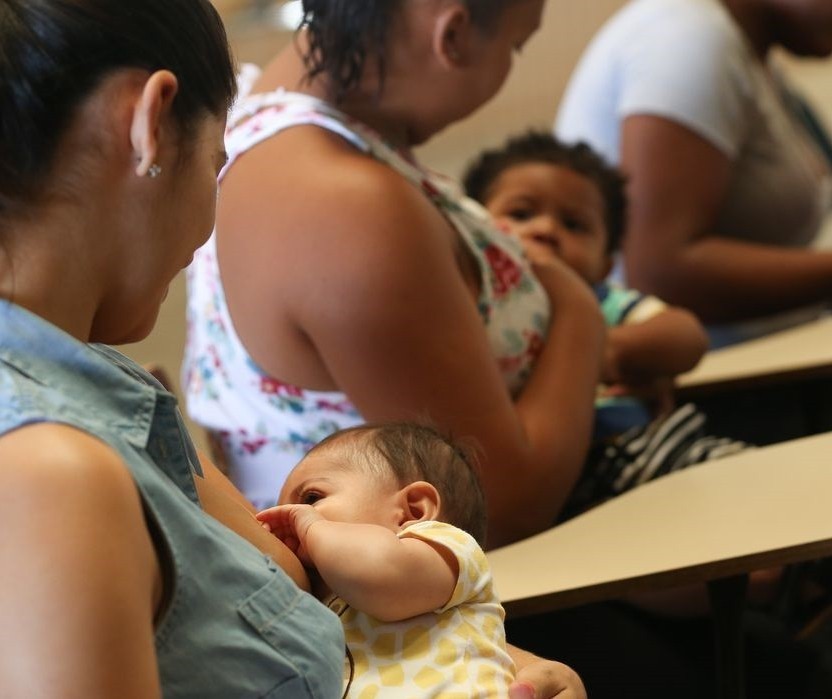 Marialva realiza “Hora do Mamaço” para incentivar aleitamento materno