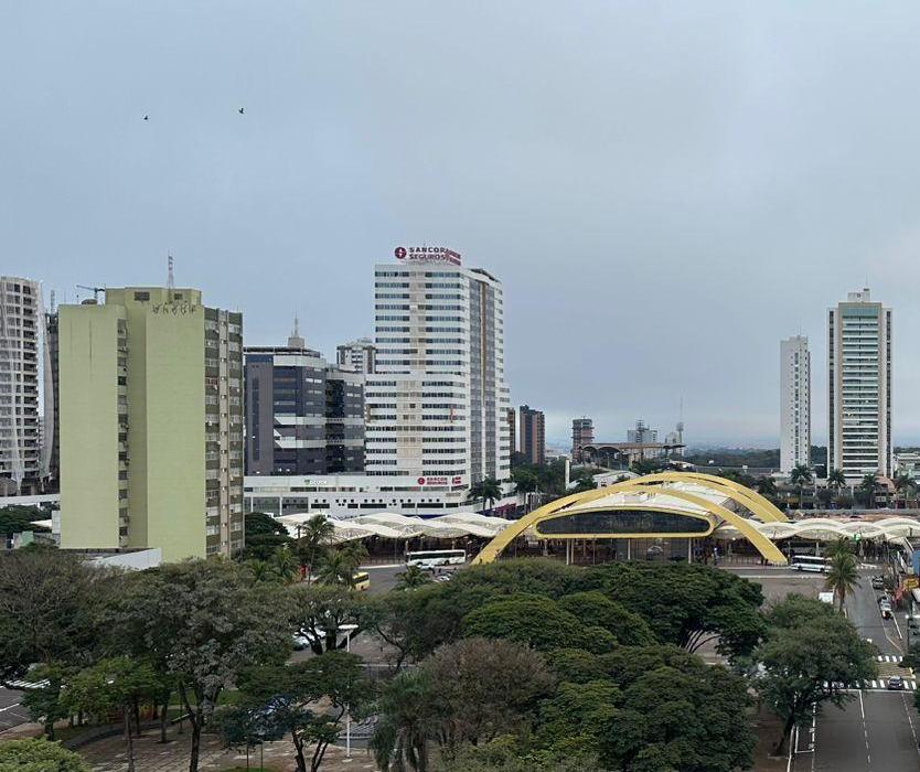 Instabilidade avança pelo Paraná neste domingo (27)
