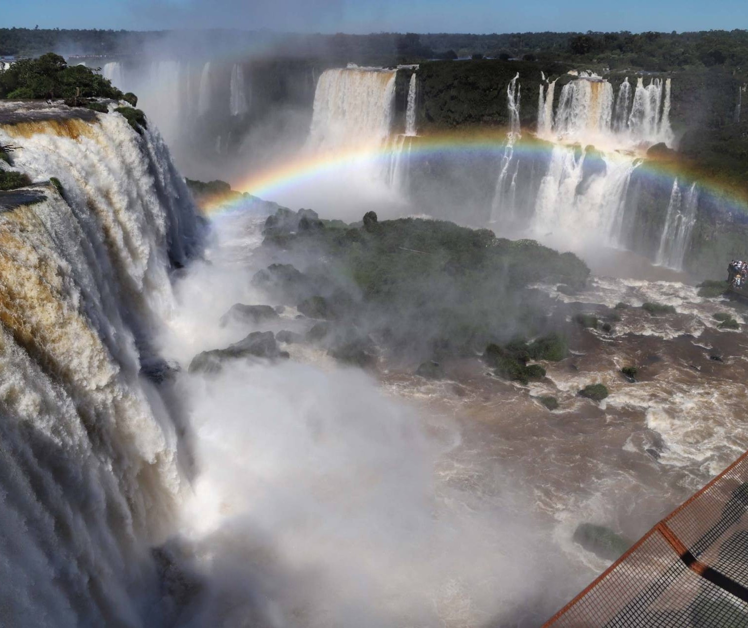 Cataratas do Iguaçu registram a maior vazão de água desde fevereiro