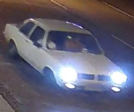 Com carro furtado, ladrão invade loja e foge com televisão de 50 polegadas em Maringá; vídeo
