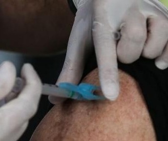 Vacinação contra a Covid-19 está suspensa em Maringá