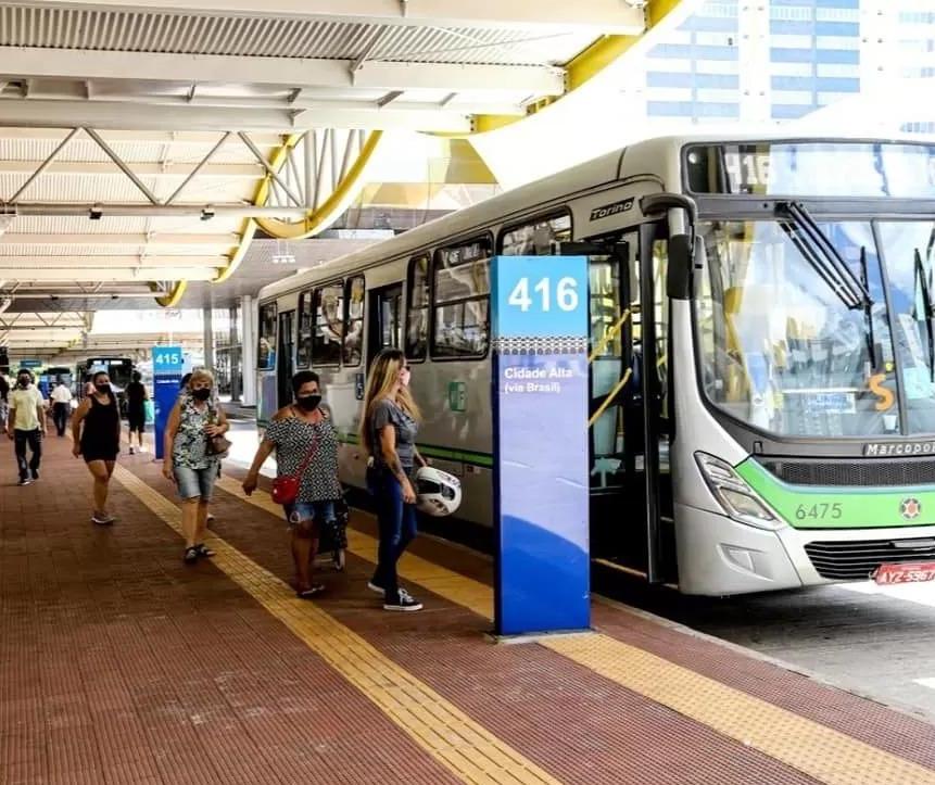Motoristas de ônibus podem entrar em greve na segunda-feira (7)