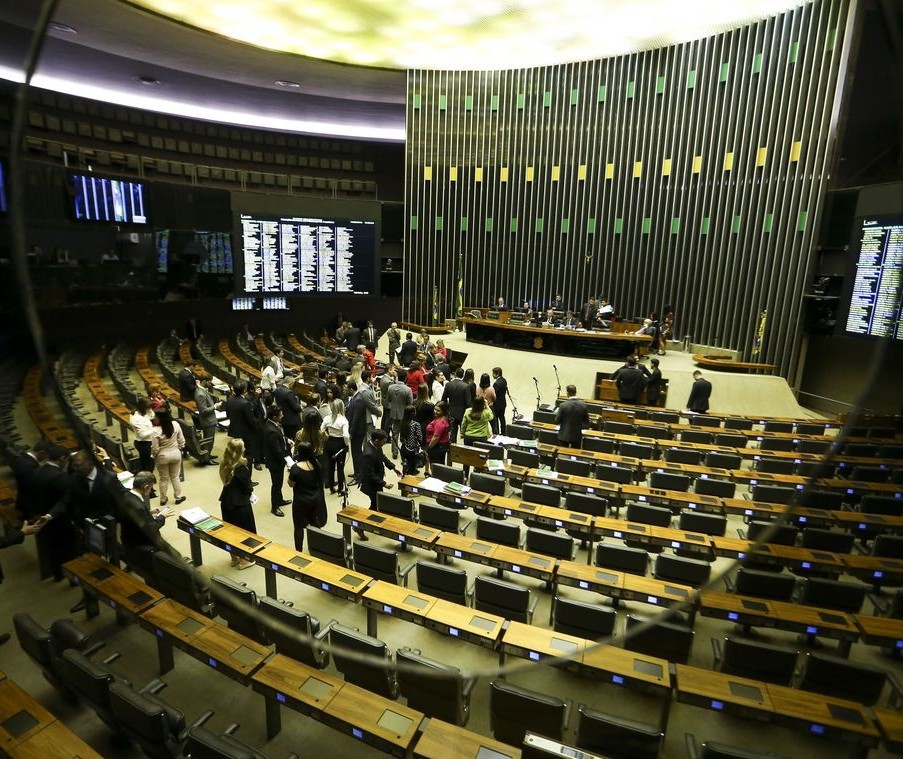 O Parlamento é o principal poder