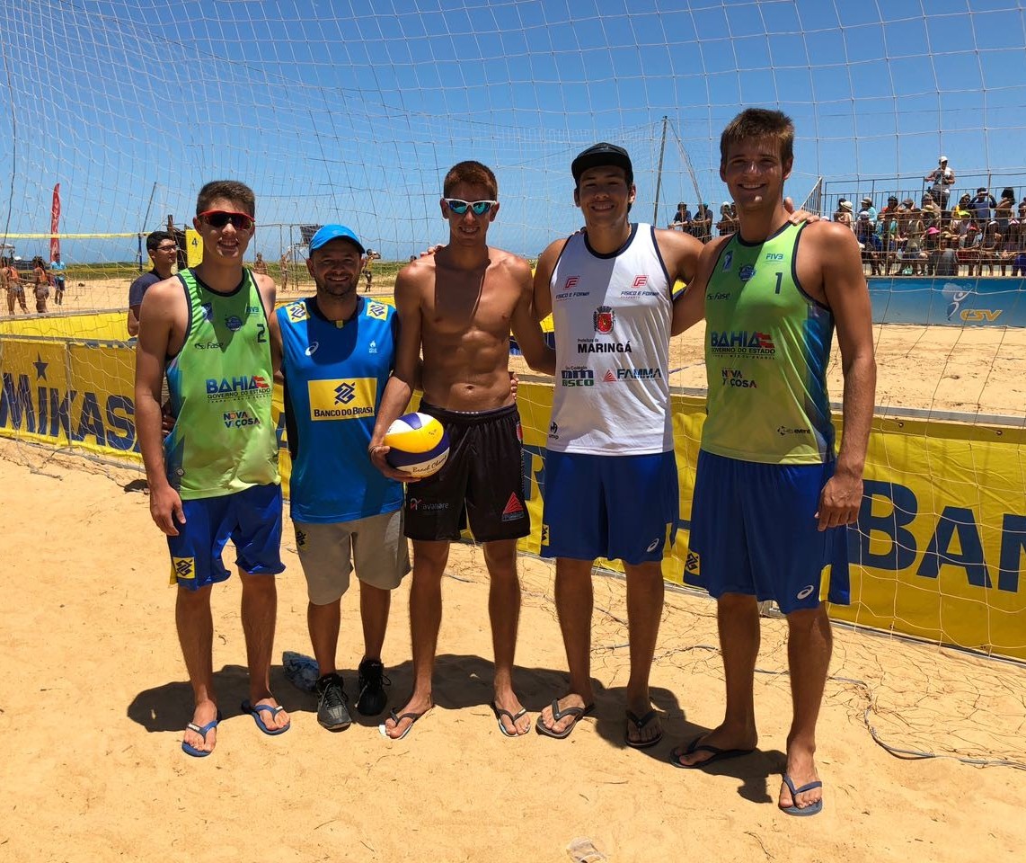 Maringaenses participam de competição internacional de vôlei de praia