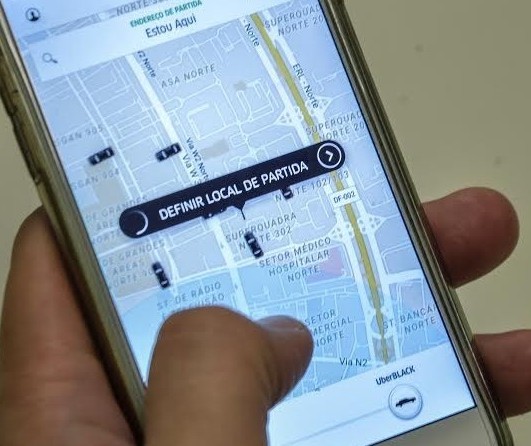 Semob não consegue dados dos motoristas do Uber para fiscalização