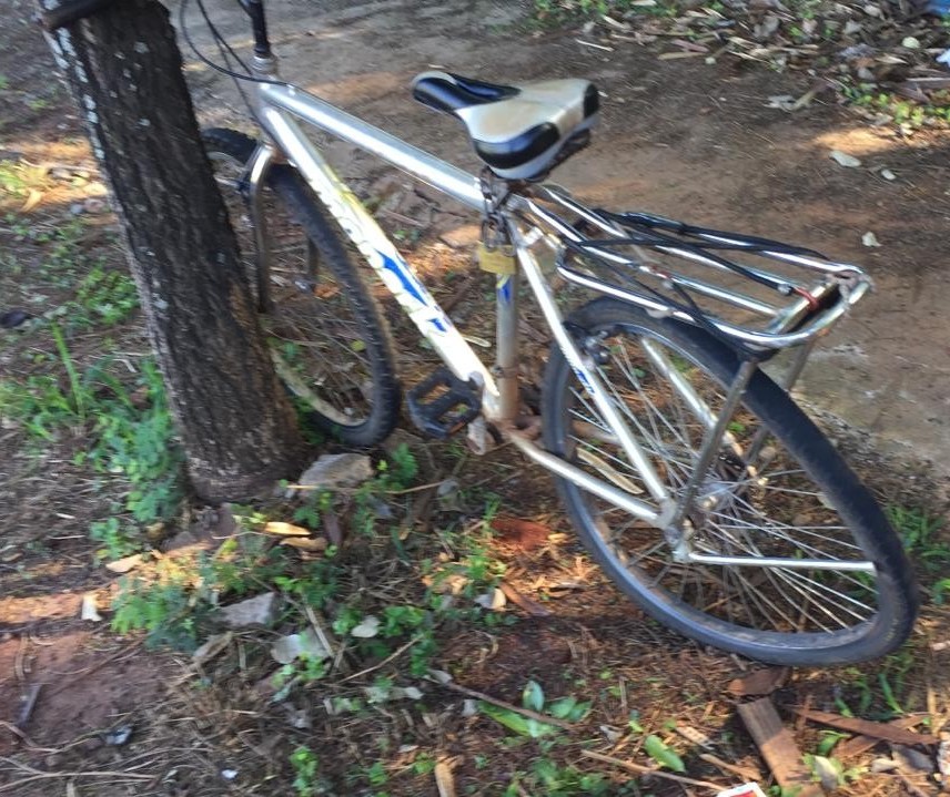 Ciclista atropelado na Av. Alexandre Rasgulaeff é socorrido em estado grave