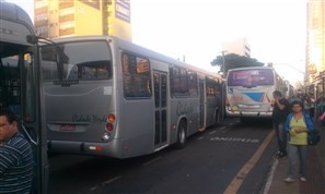 Motoristas paralisam serviço de transporte coletivo de Maringá nesta sexta-feira