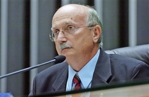 Deputado Osmar Serraglio (PMDB) diz que um pedido de mandado de segurança contra Eduardo Cunha foi protocolado no Supremo Tribunal Federal
