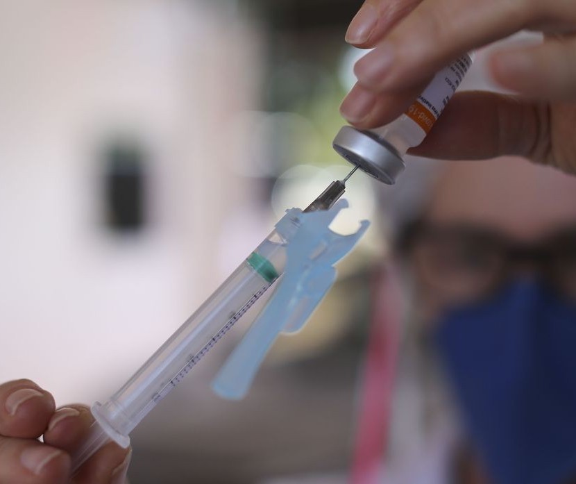 Vacinação contra Covid em crianças deve começar a partir de 5 de janeiro em Maringá, diz secretário