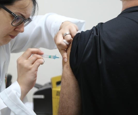 Contra gripe: vacinação ampliada para idosos com 70 anos ou mais