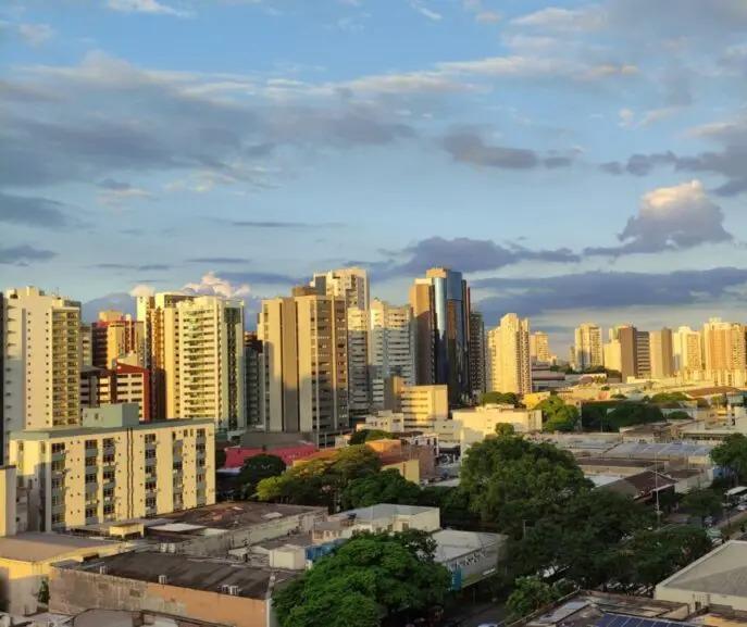 Sábado será de tempo firme e de calor em Maringá