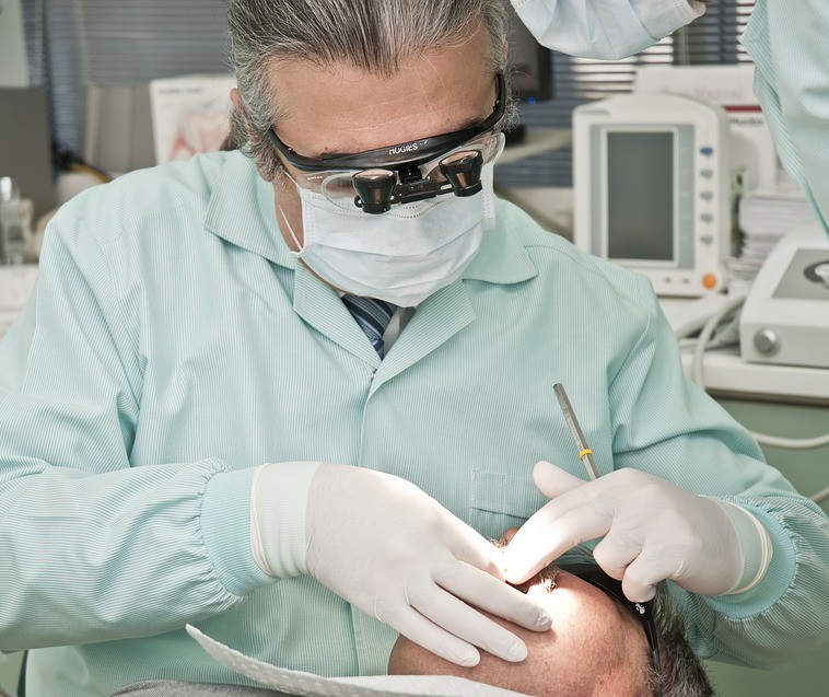 Município realiza mutirão para atualizar fila de interessados em prótese dentária e cirurgia bucal