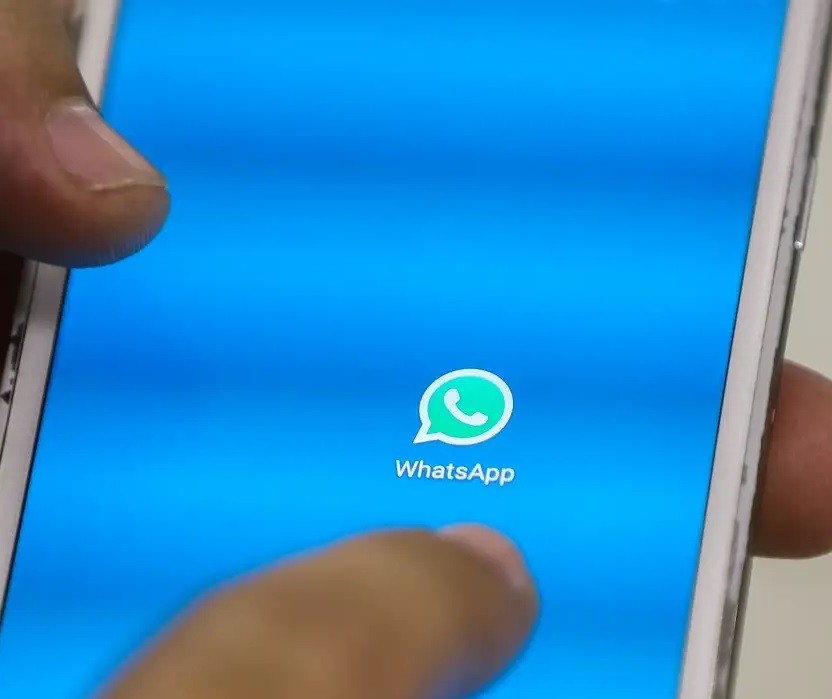 Idosa perde R$ 27 mil em golpe do WhatsApp