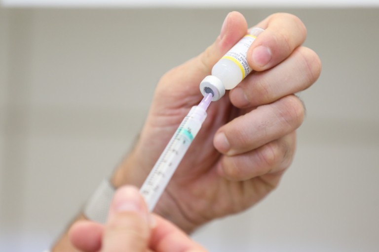 Terceira etapa da vacina contra a dengue começa em setembro no Paraná