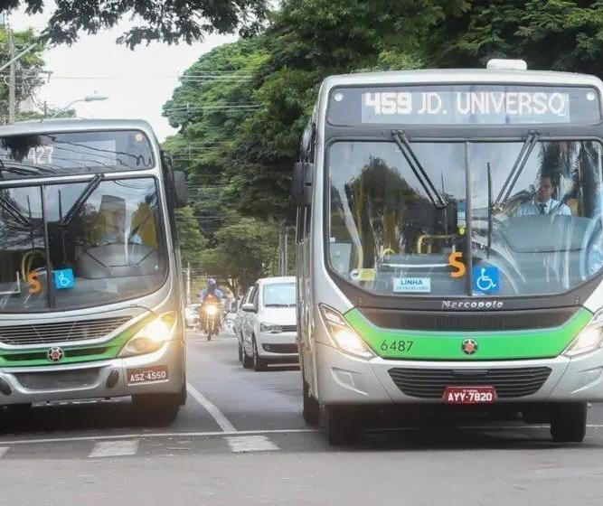 Justiça determina que grevistas mantenham 70% da frota de ônibus circulando em horários de pico